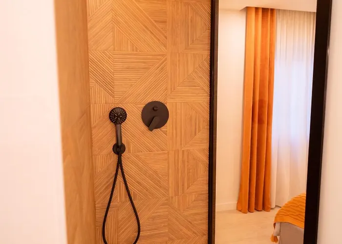 Seran Ii * Ронда